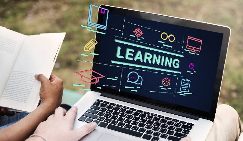 Unleashing the Power of Digital Education- Transforming Learning in Today’s World