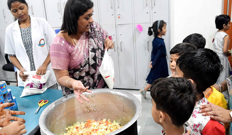The Balanced Box – A Guide to Packing Healthy Tiffin for Junior Students